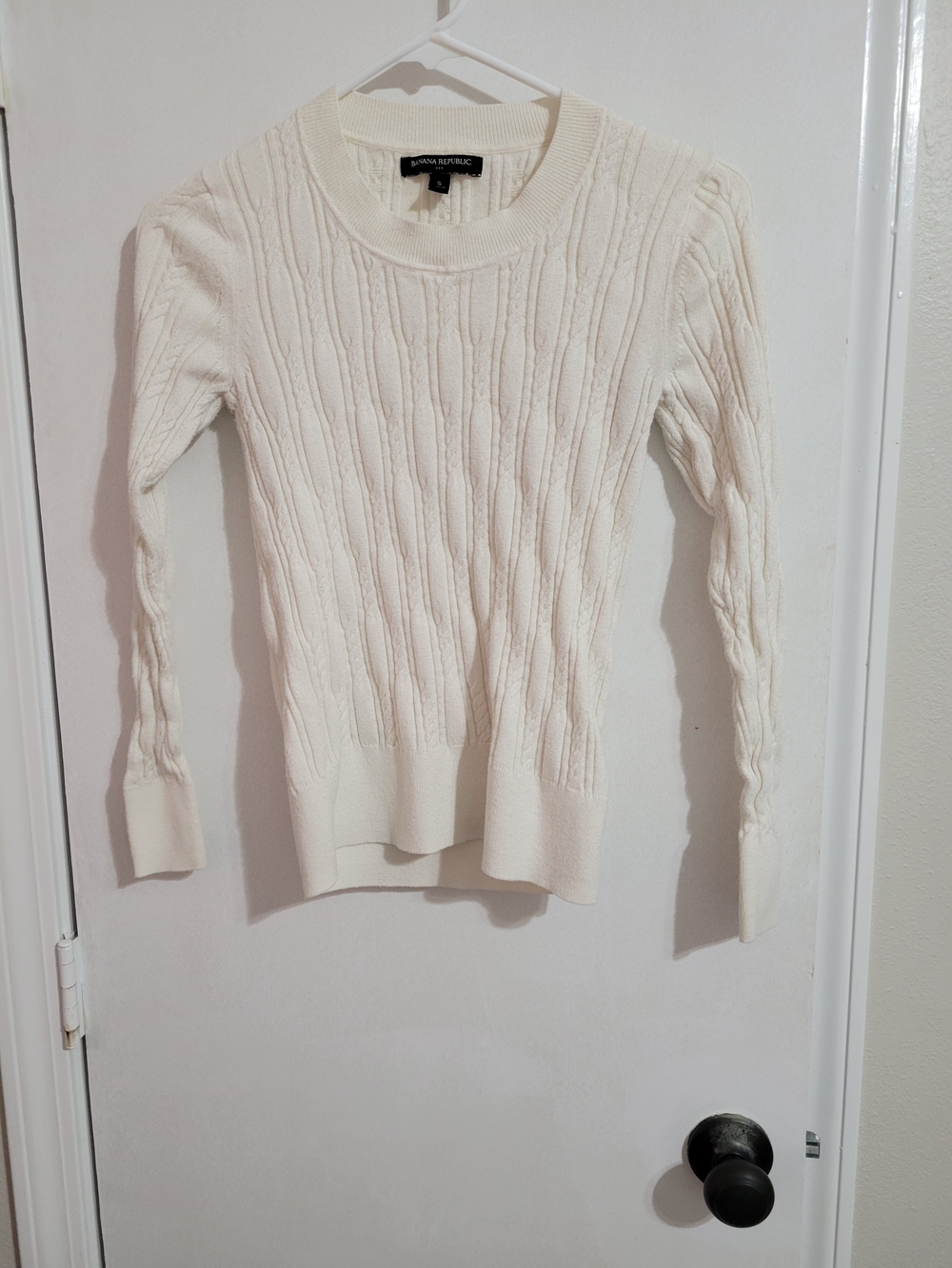 Banana Republic Ivory Cable-Knit Crew Sweater